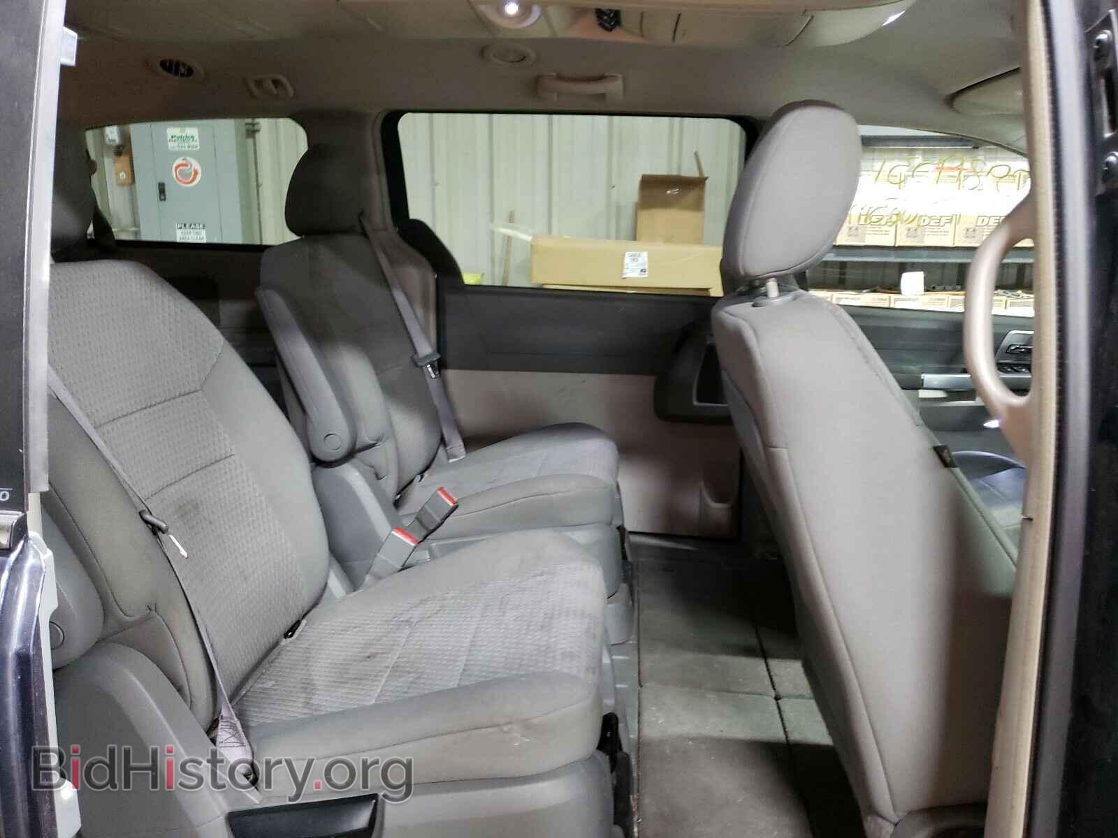 2008 CHRYSLER MINIVAN - VIN: 2A8HR54P28R648883 - Фото 6