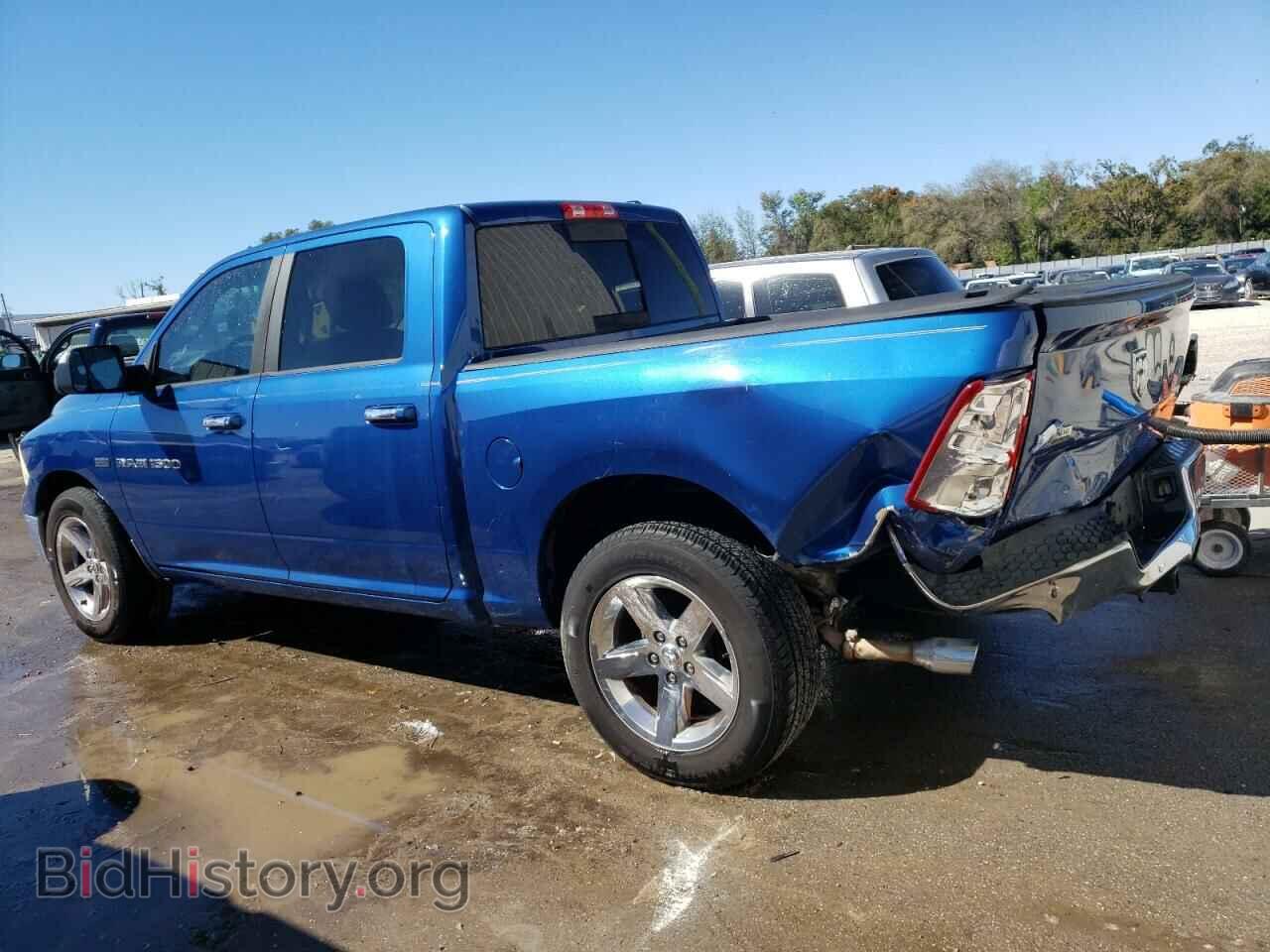 2011 DODGE RAM 1500 - VIN: 1D7RB1CT3BS628855 - Фото 2