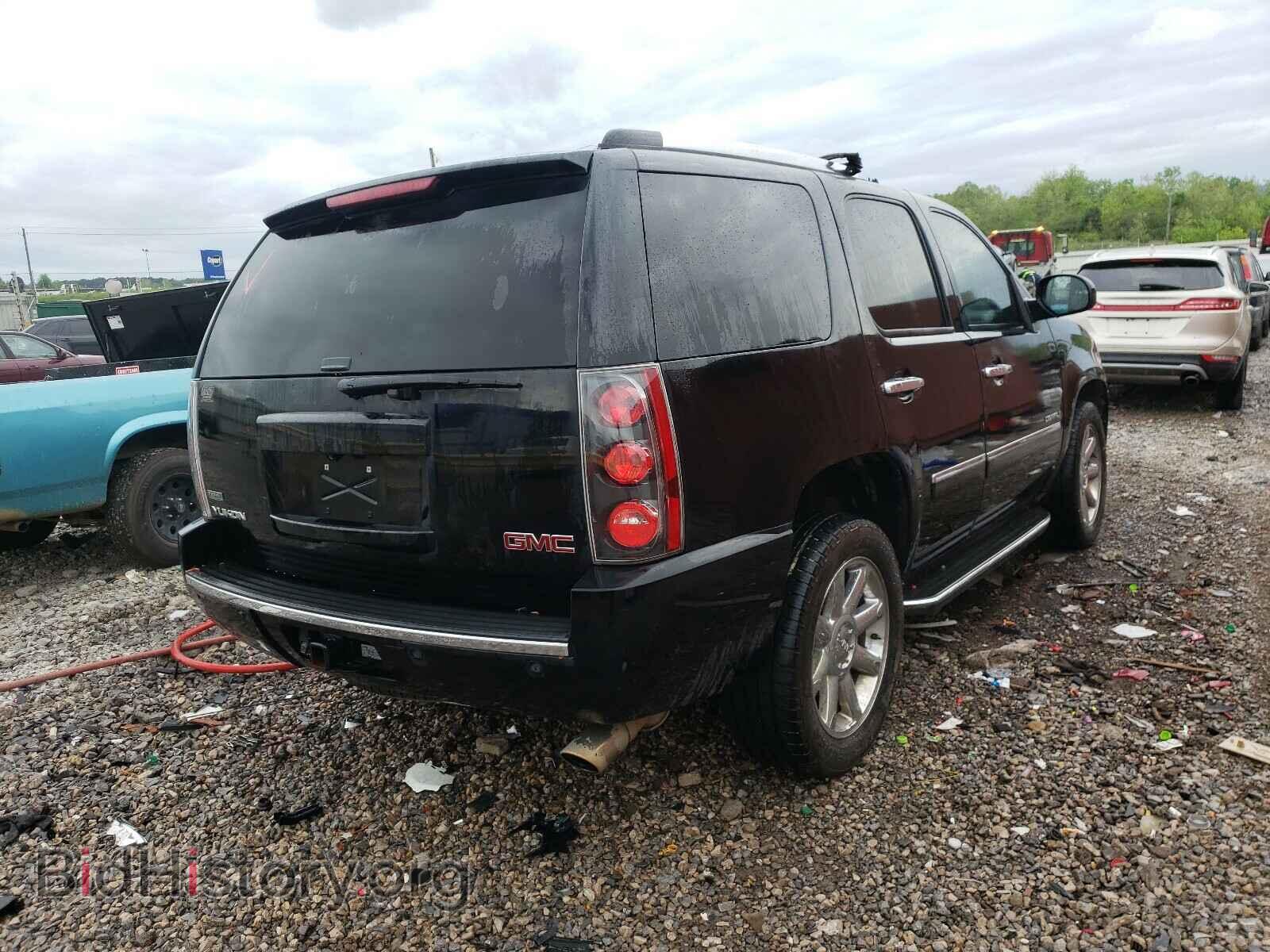 2012 GMC YUKON - VIN: 1GKS1EEF0CR157371 - Фото 4