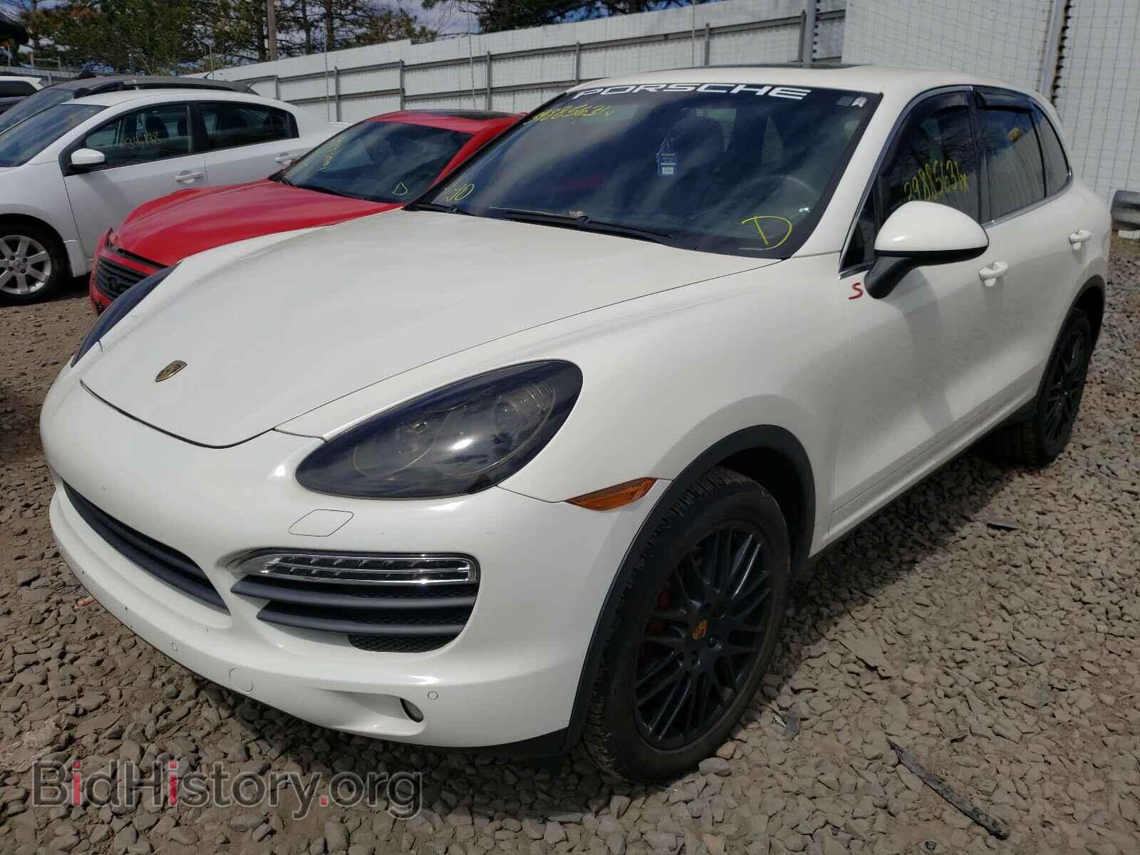 2011 PORSCHE CAYENNE - VIN: WP1AB2A27BLA55233 - Photo 2