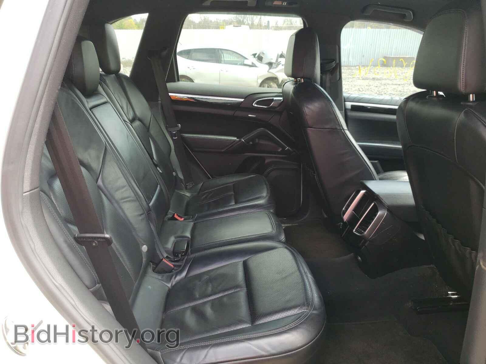 2011 PORSCHE CAYENNE - VIN: WP1AB2A27BLA55233 - Photo 6