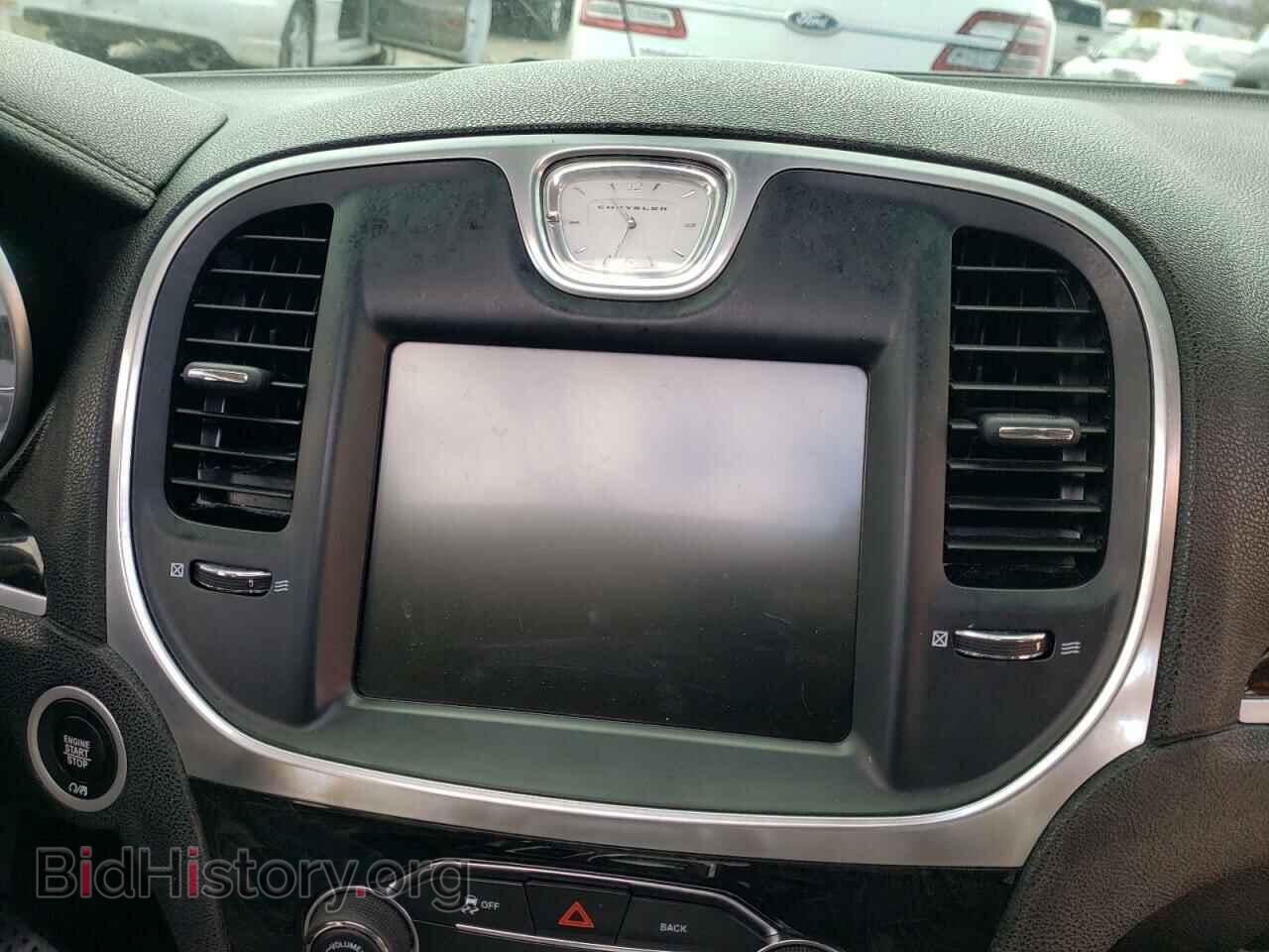 2016 CHRYSLER 300 - VIN: 2C3CCAEG6GH342529 - Фото 9