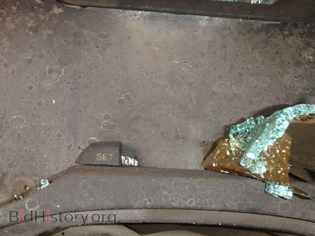 2011 AUDI A4 - VIN: WAUDFCFL8BN024438 - Photo 8