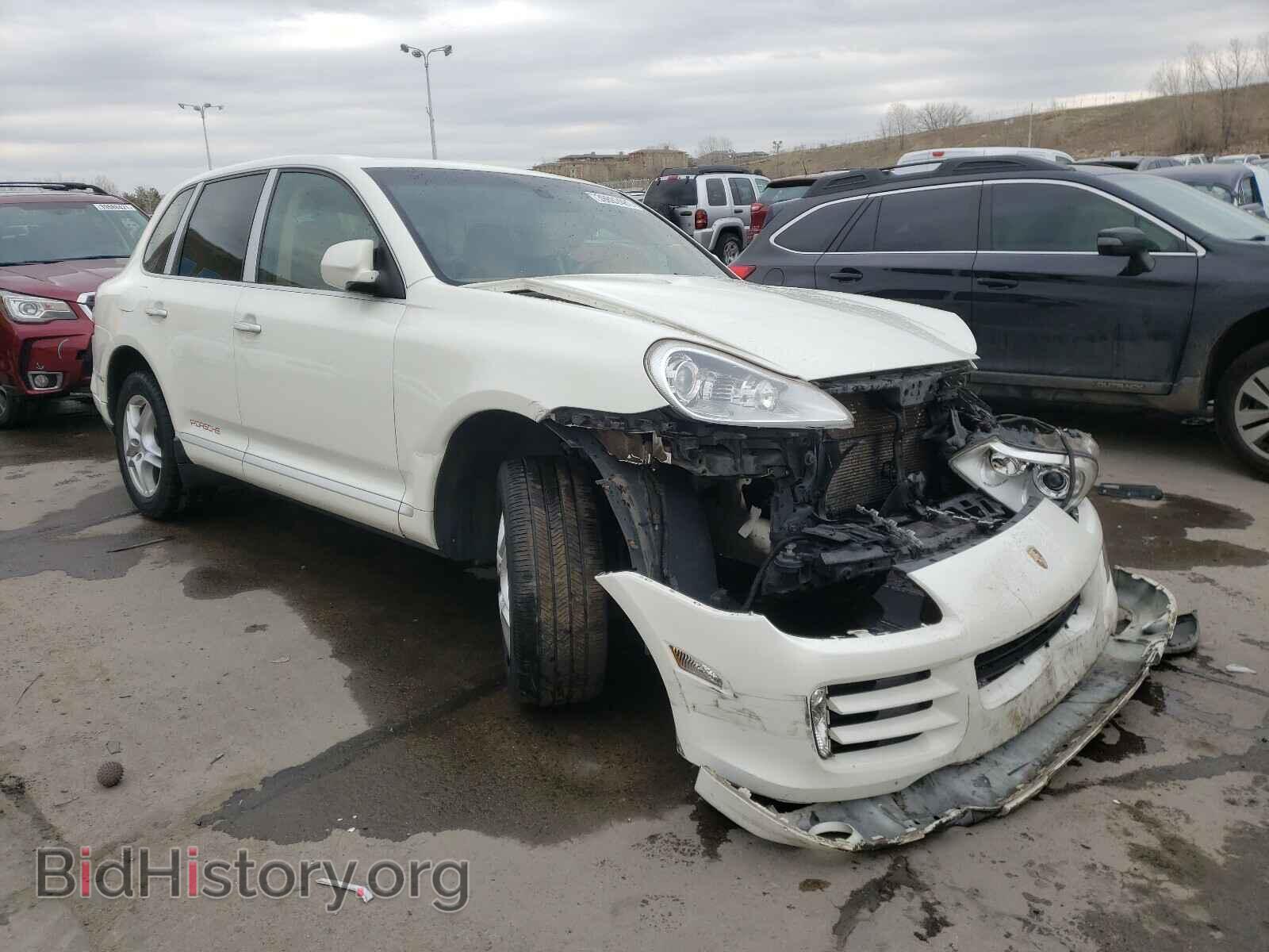 Photo WP1AA2AP0ALA03813 - PORSCHE CAYENNE 2010