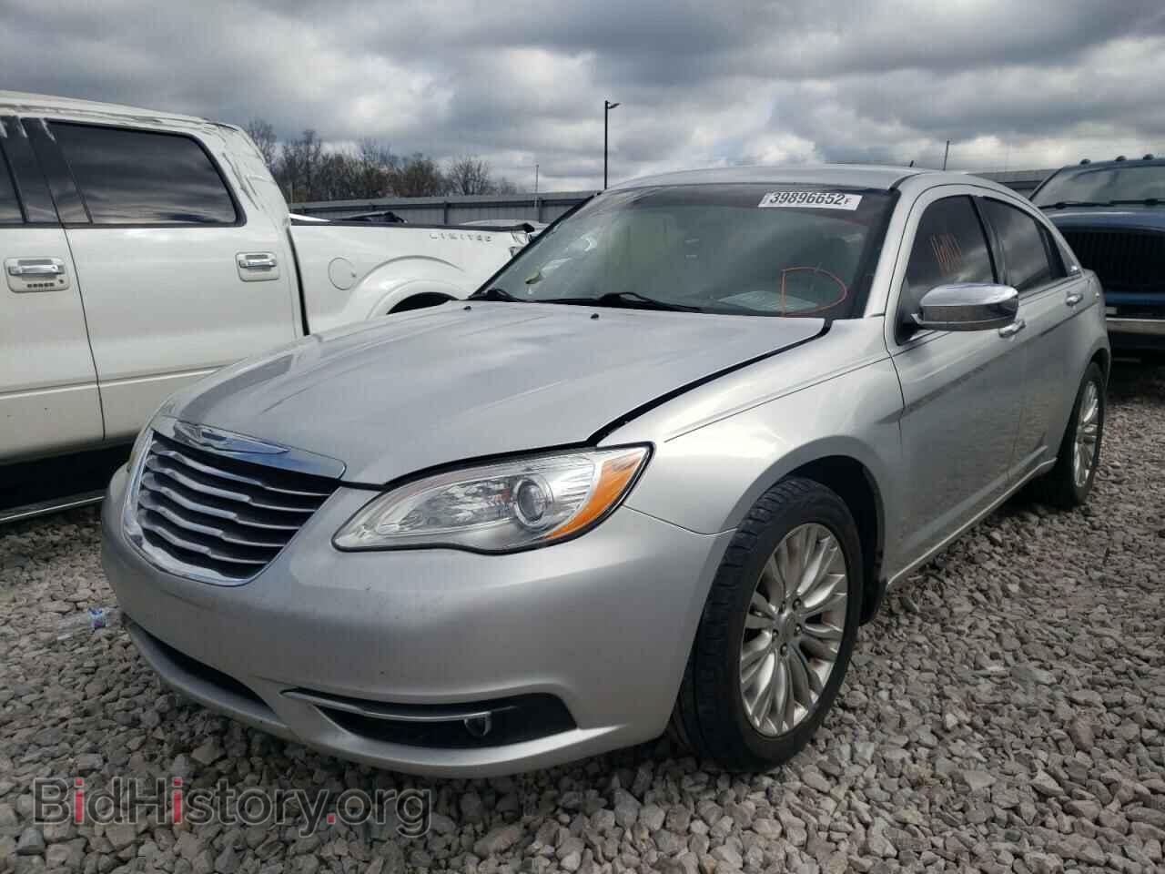 2012 CHRYSLER 200 - VIN: 1C3CCBCB2CN102053 - Photo 2