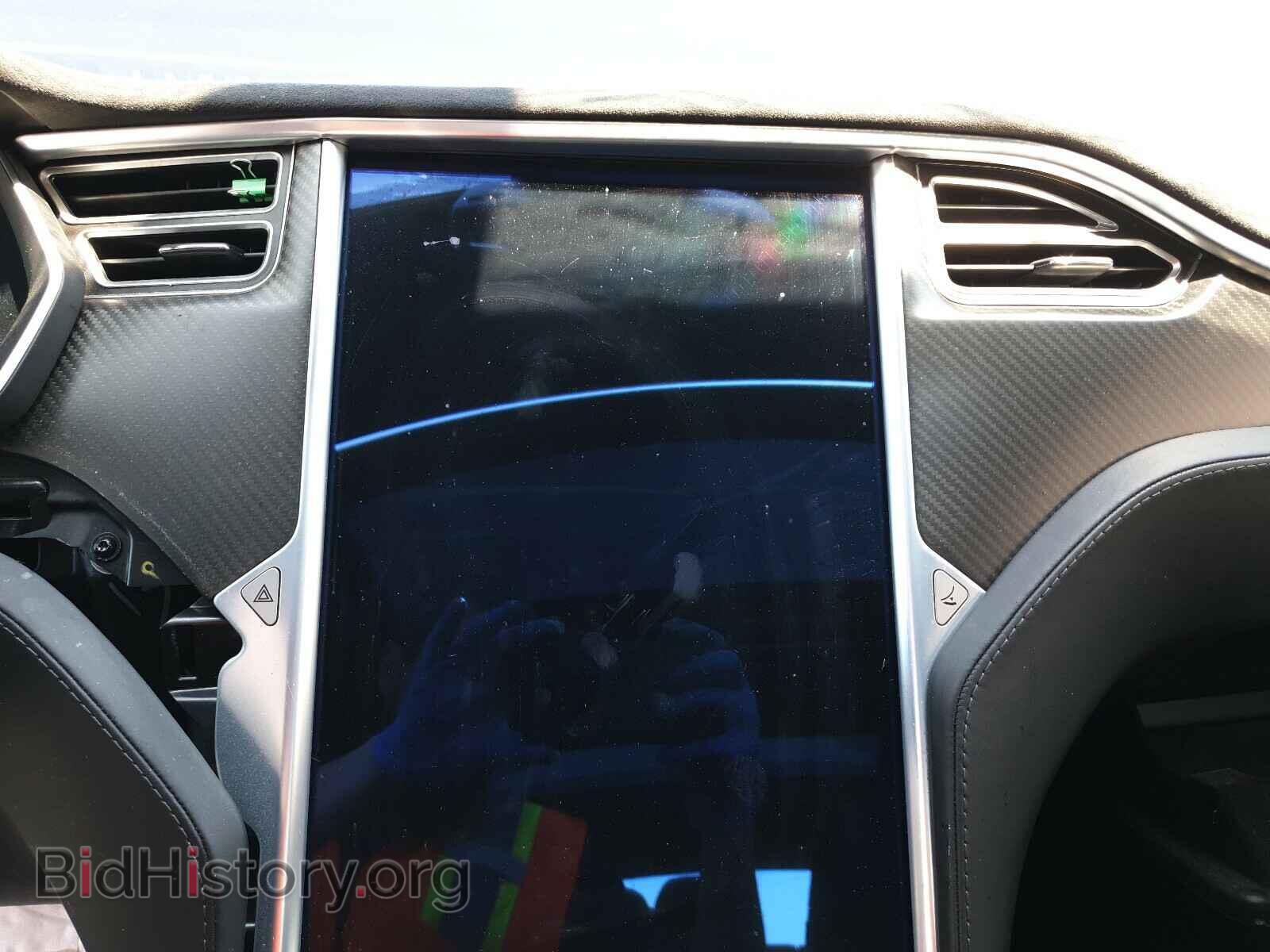 2015 TESLA MODEL S - VIN: 5YJSA1H48FF090804 - Photo 9