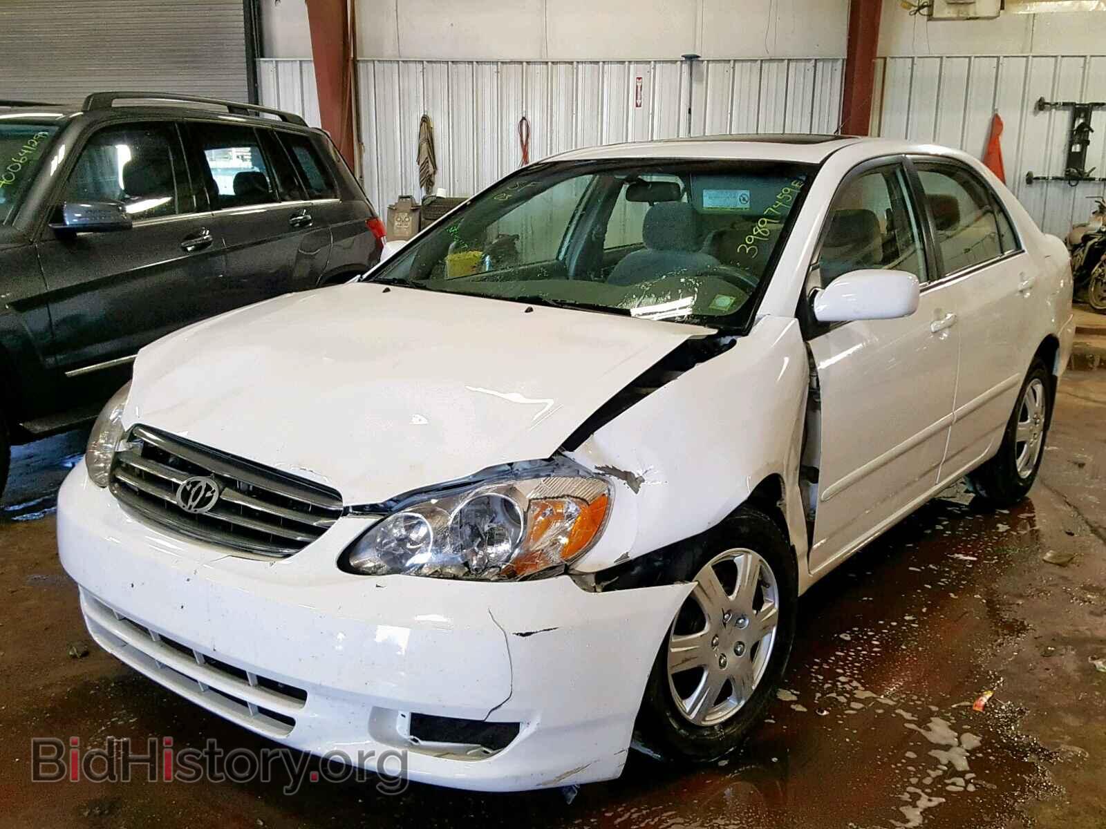 2003 TOYOTA COROLLA - VIN: 2T1BR32E03C137796 - Фото 2