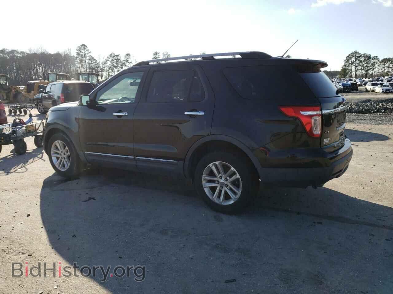 2011 FORD EXPLORER - VIN: 1FMHK8D87BGA44370 - Photo 2