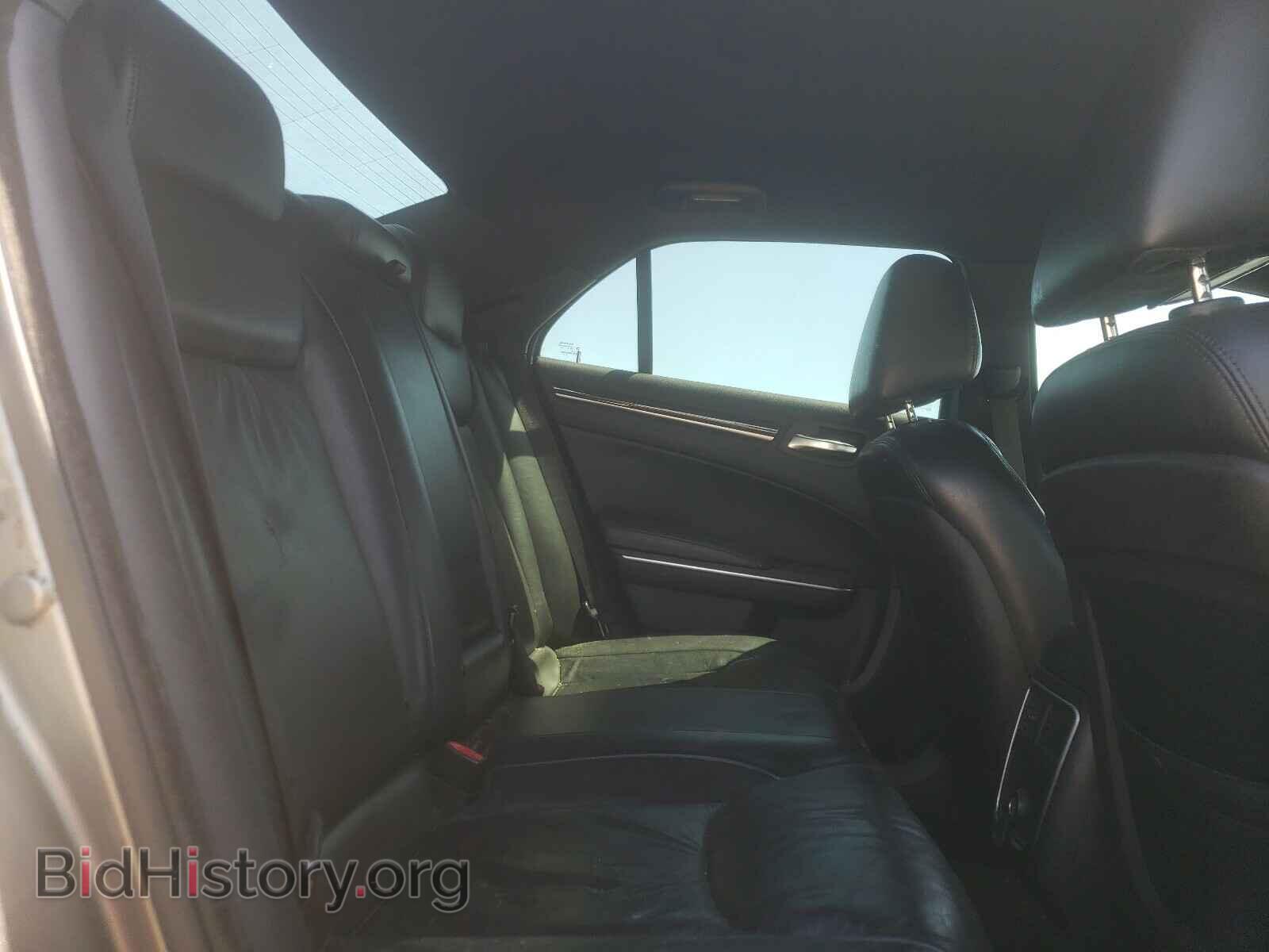 2011 CHRYSLER 300 - VIN: 2C3CA5CG4BH585197 - Фото 6