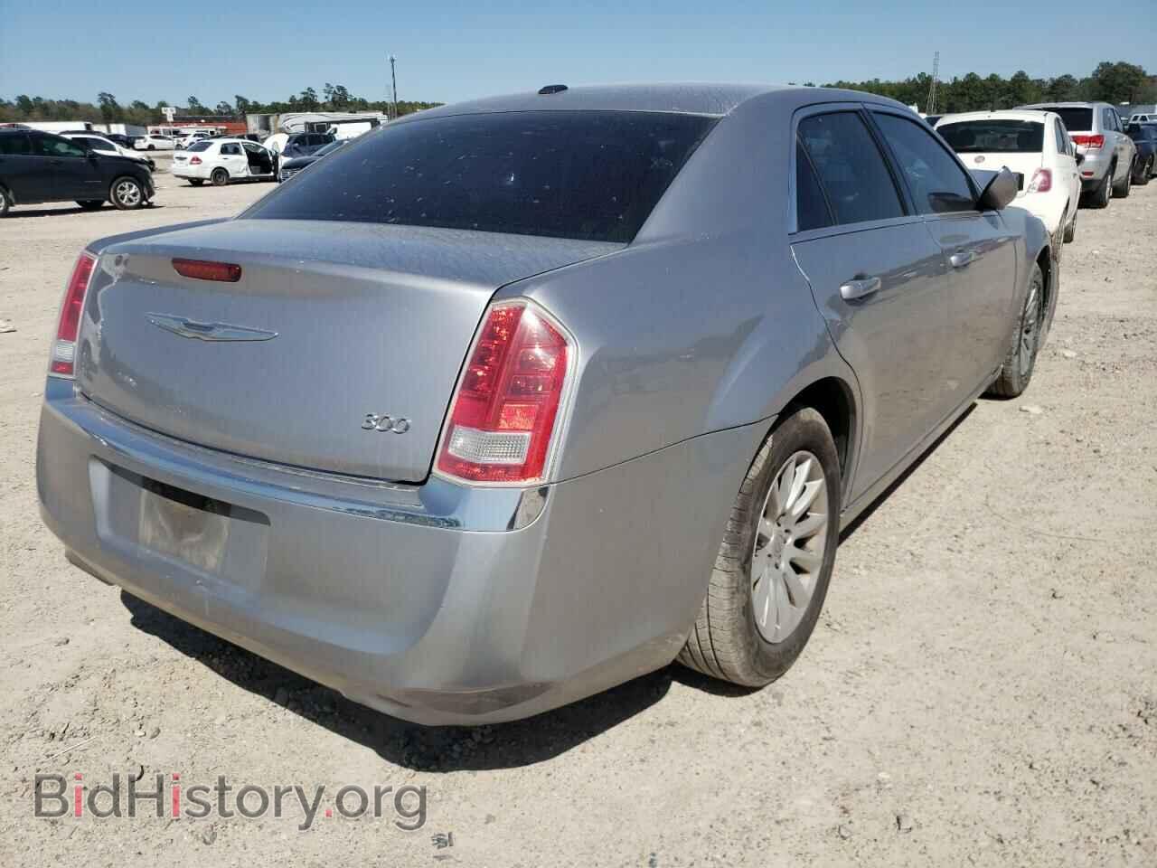 2013 CHRYSLER 300 - VIN: 2C3CCAAG7DH732007 - Фото 4