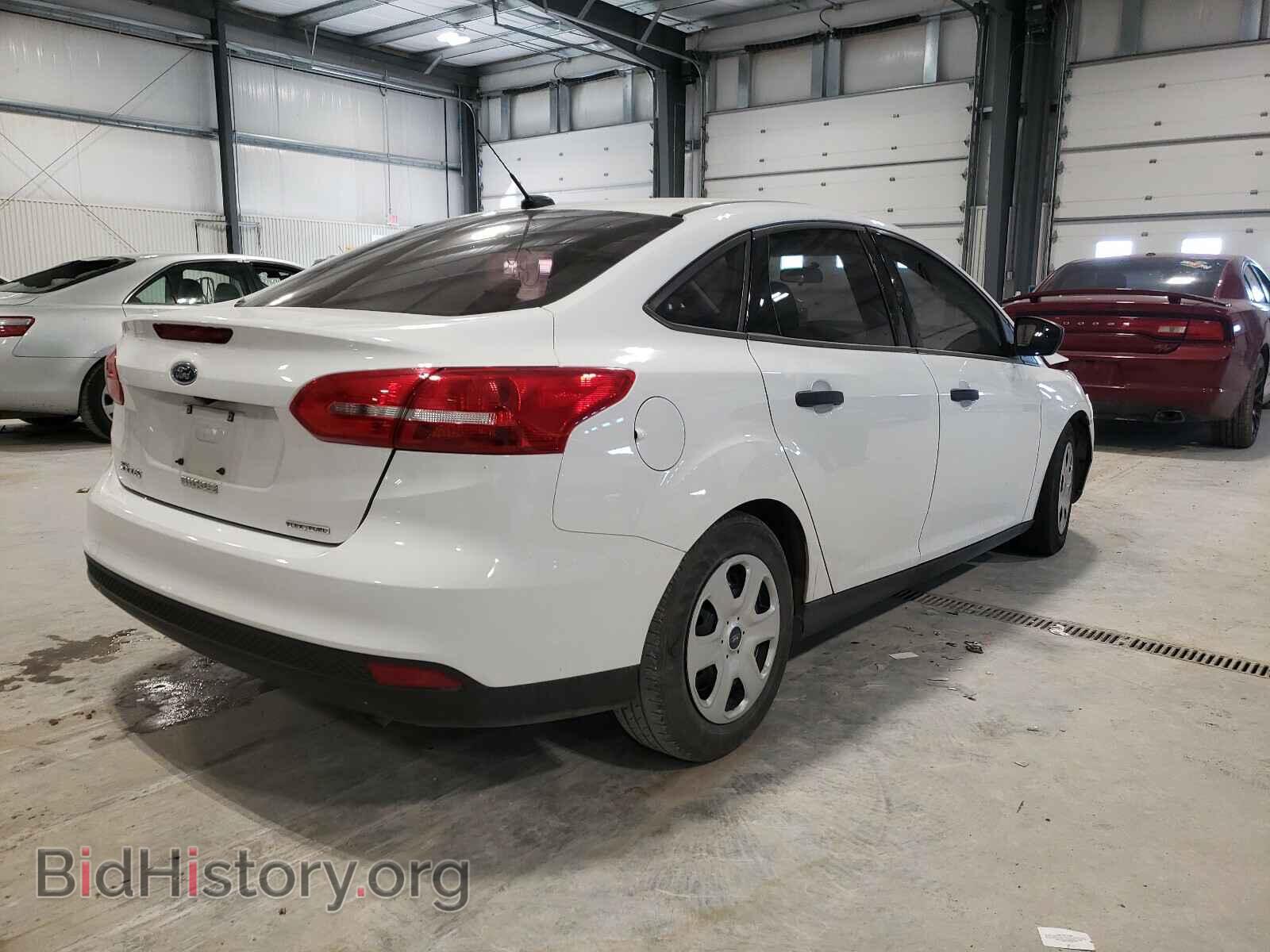 2016 FORD FOCUS - VIN: 1FADP3E27GL360955 - Photo 4