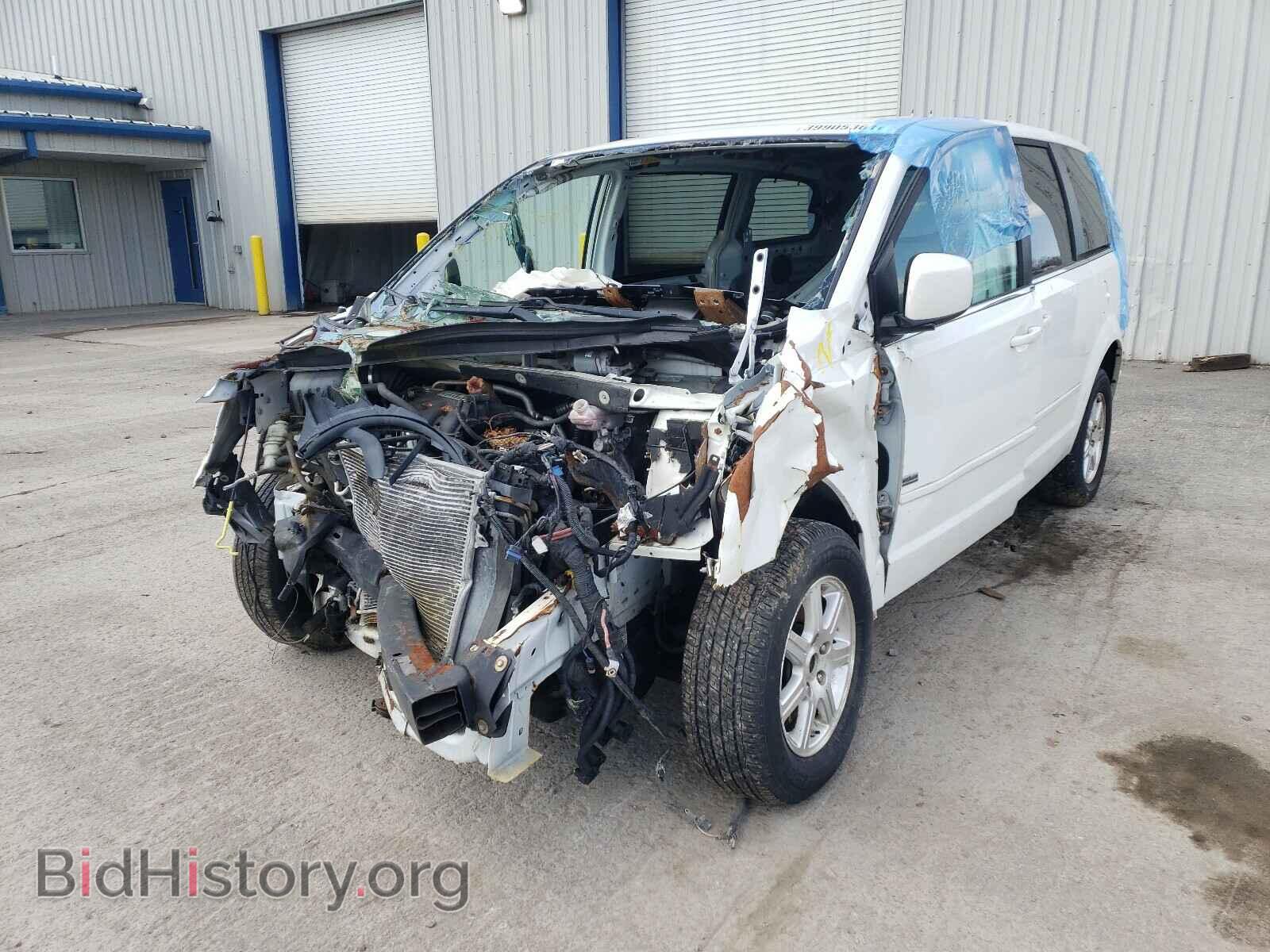 2008 CHRYSLER MINIVAN - VIN: 2A8HR54P88R711114 - Фото 2