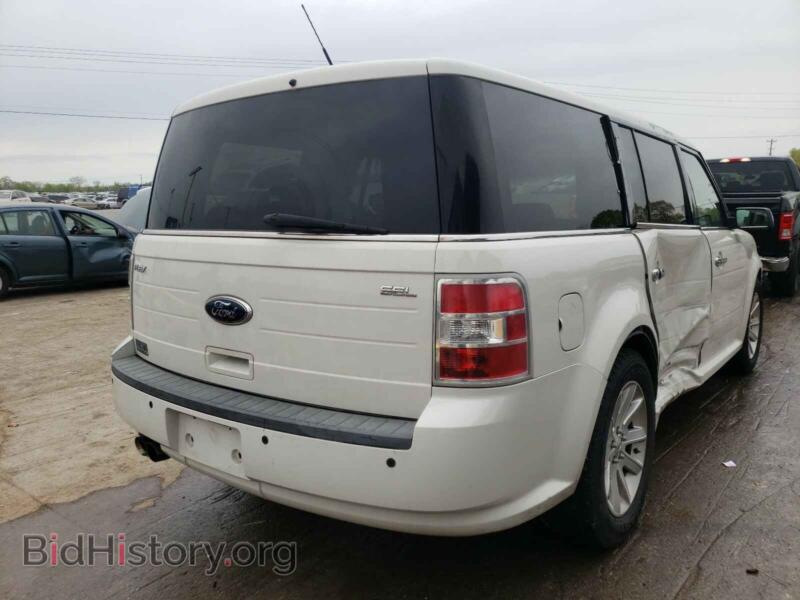 2010 Ford FLEX (VIN 2FMGK5CC7ABD03588) — фото 4 из 10
