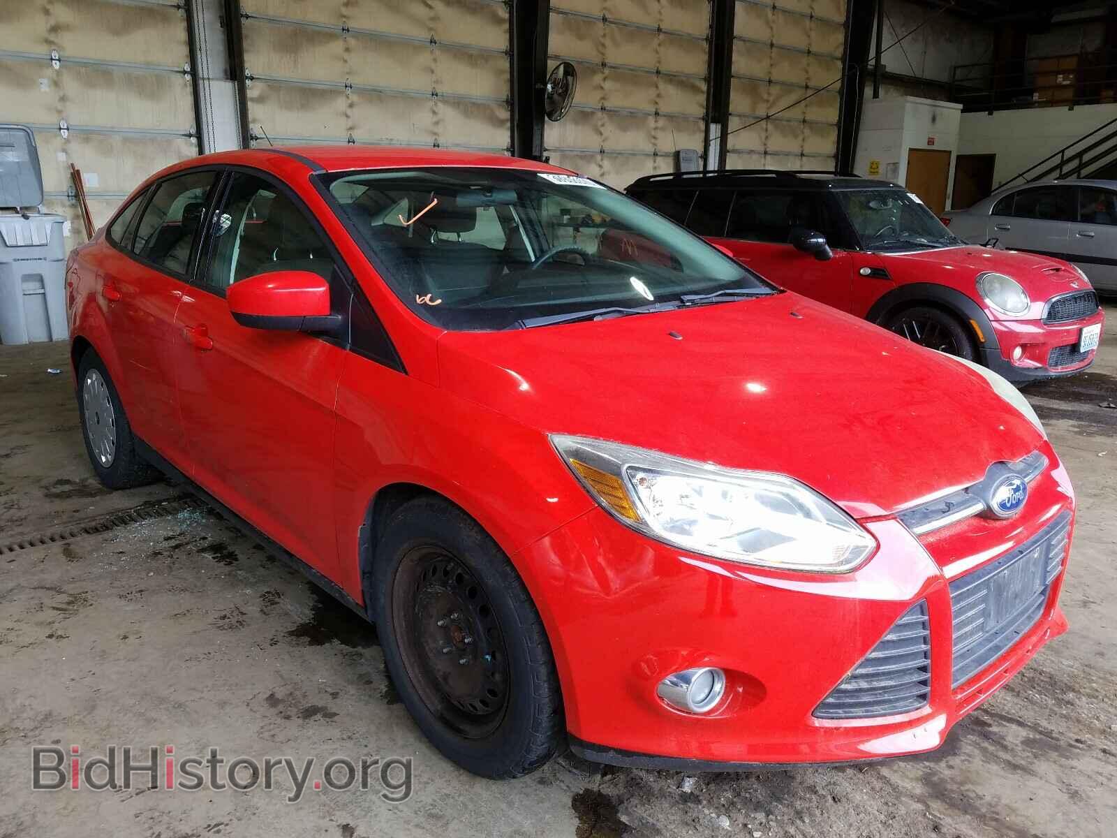 Photo 1FAHP3F29CL130683 - FORD FOCUS 2012