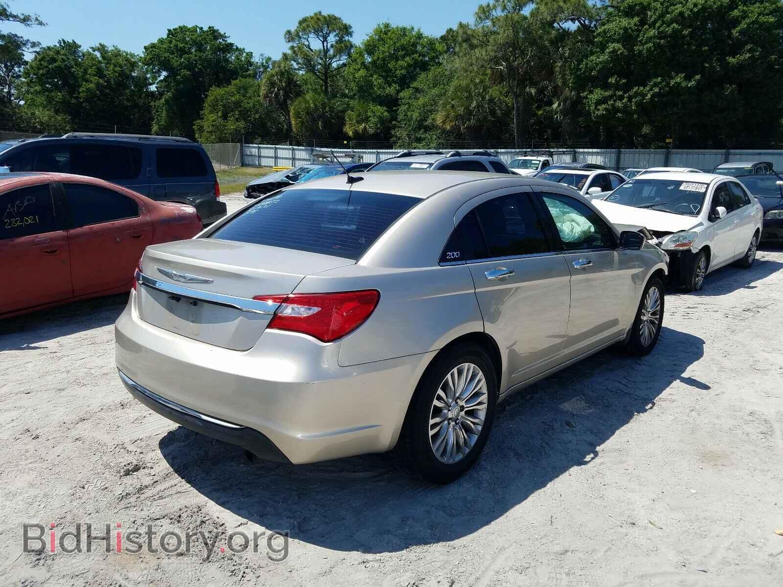 2013 CHRYSLER 200 - VIN: 1C3CCBAB6DN671427 - Photo 4