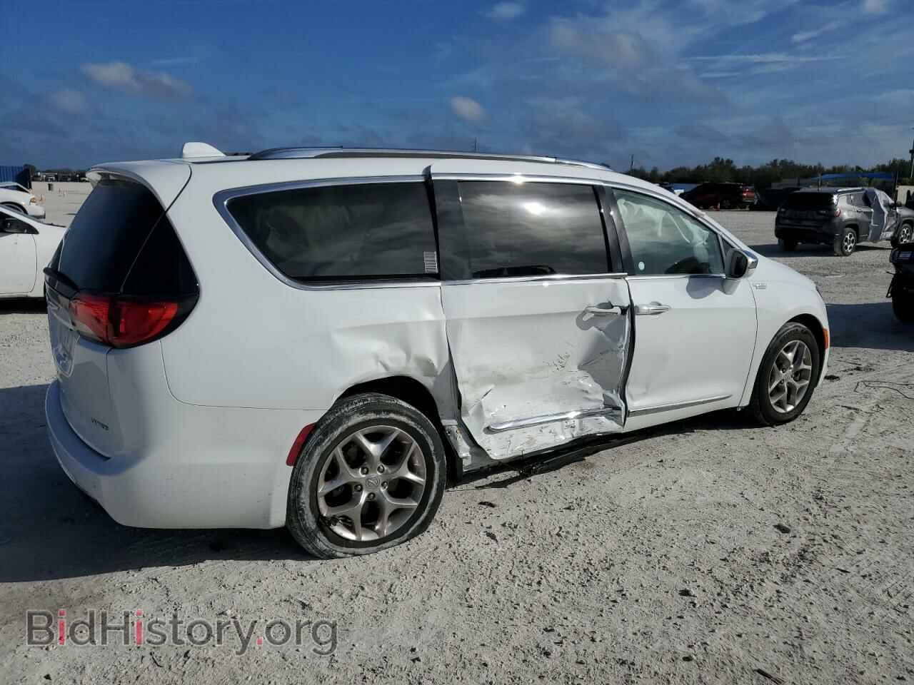 2020 CHRYSLER PACIFICA - VIN: 2C4RC1GG6LR249825 - Фото 3