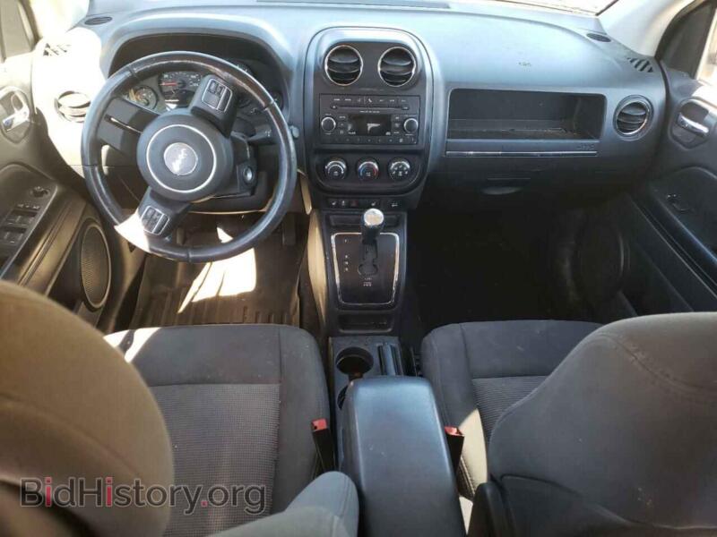 2012 Jeep COMPASS (VIN 1C4NJDEB3CD592625) — photo 8 of 13