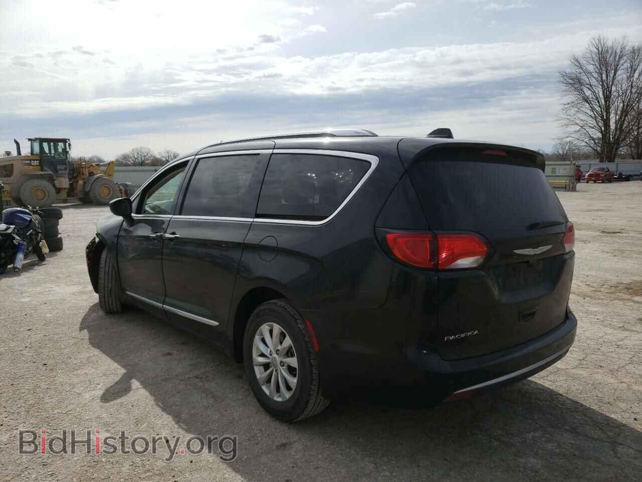 2018 CHRYSLER PACIFICA - VIN: 2C4RC1BG5JR112119 - Фото 3