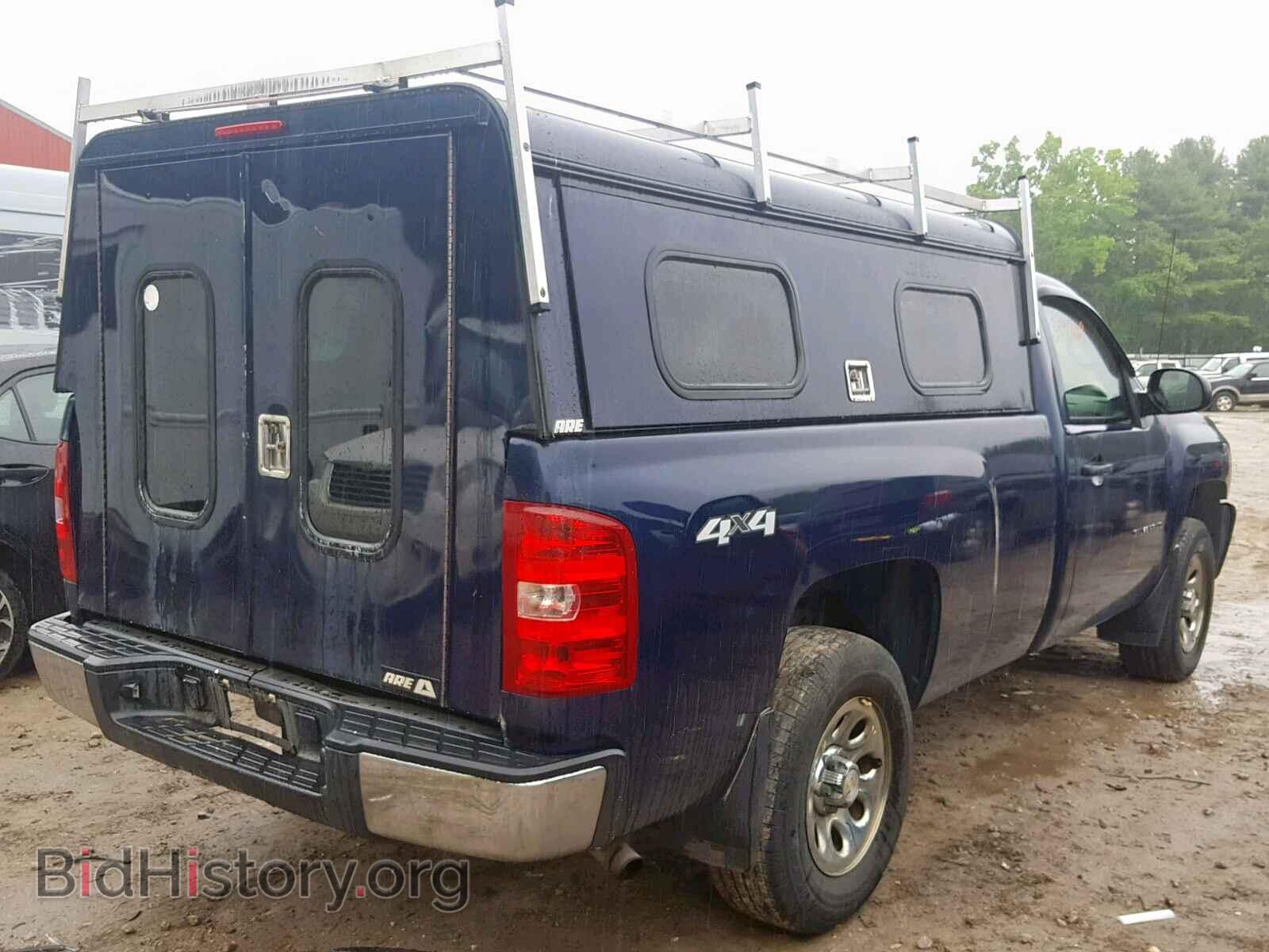 2011 CHEVROLET SILVERADO - VIN: 1GCNKPEAXBF167301 - Photo 4