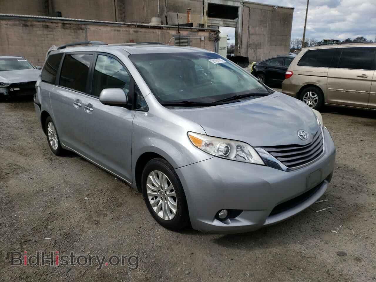 Photo 5TDYK3DC8FS563404 - TOYOTA SIENNA 2015