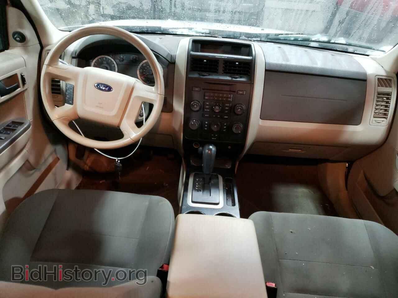 2010 FORD ESCAPE - VIN: 1FMCU0C77AKD12070 - Фото 8
