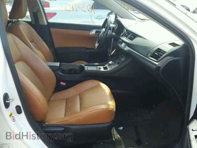 2011 LEXUS CT 200 - VIN: JTHKD5BH2B2010564 - Photo 5
