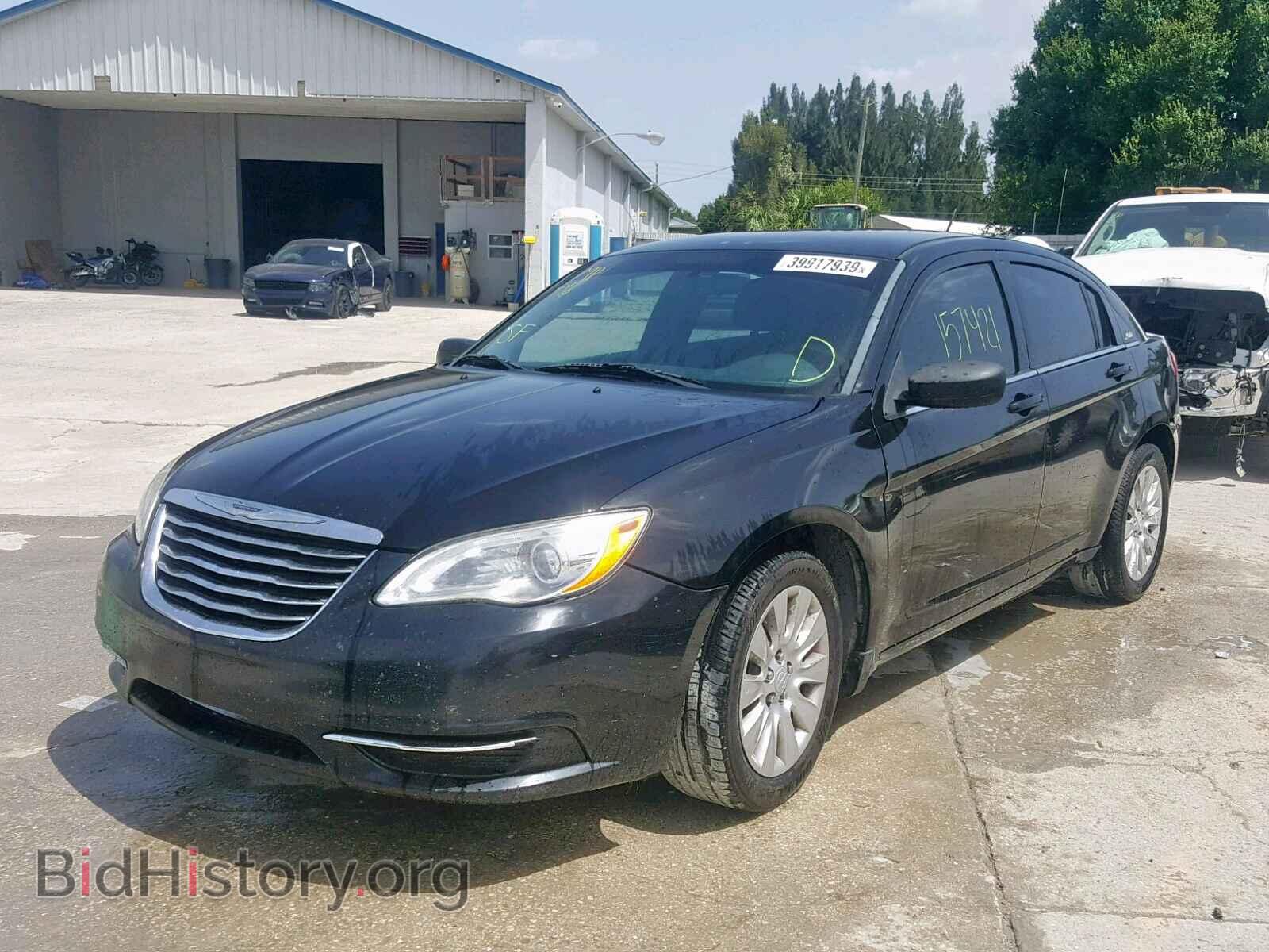 2012 CHRYSLER 200 - VIN: 1C3CCBAB3CN291749 - Фото 2
