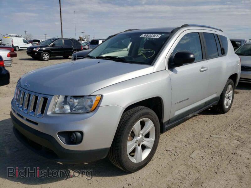 2011 Jeep COMPASS (VIN 1J4NF1FB0BD174904) — фото 2 из 10