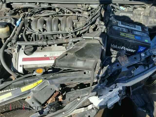 2000 NISSAN MAXIMA - VIN: JN1CA31D2YT548401 - Photo 7