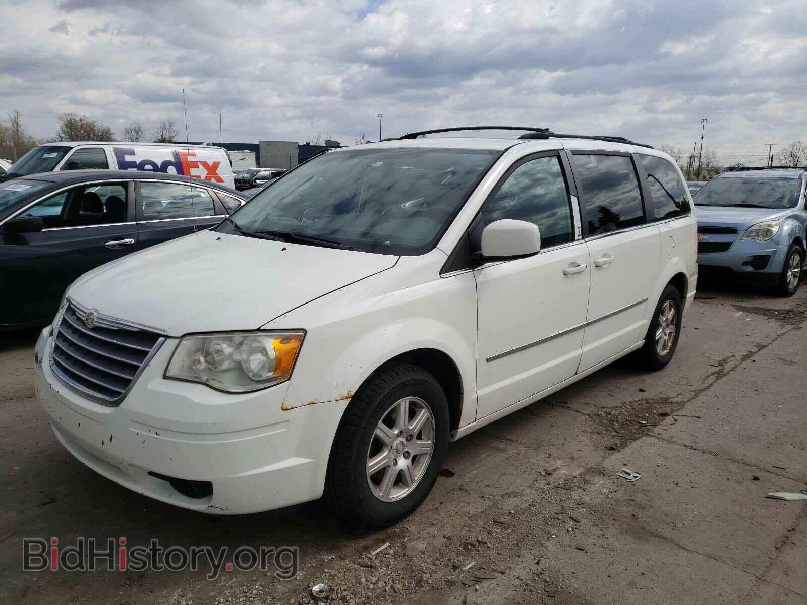 2009 CHRYSLER MINIVAN - VIN: 2A8HR54159R556079 - Фото 2