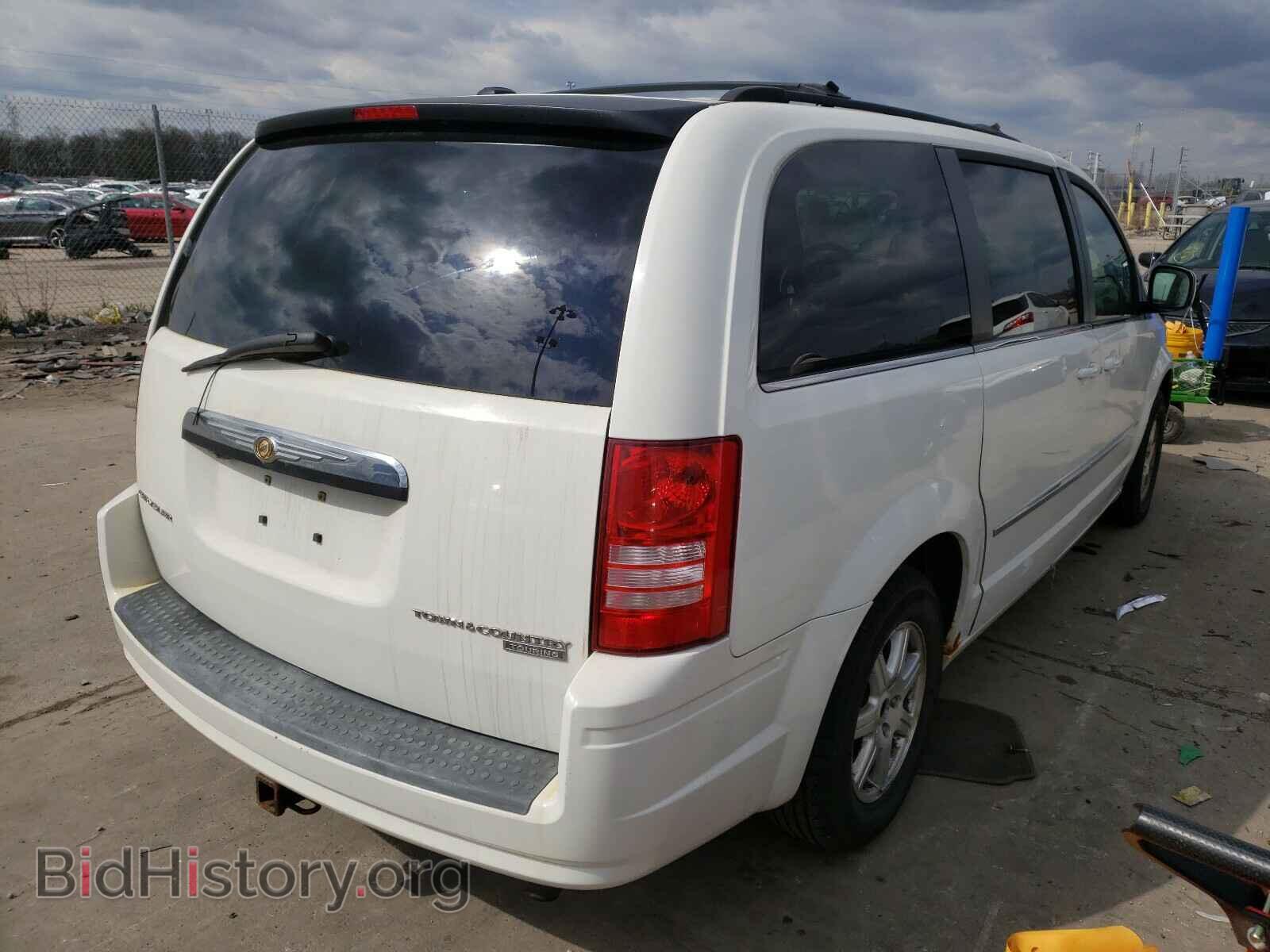 2009 CHRYSLER MINIVAN - VIN: 2A8HR54159R556079 - Фото 4