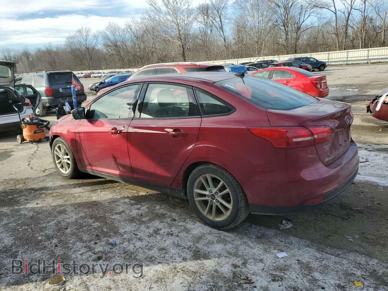 2017 FORD FOCUS - VIN: 1FADP3F23HL323546 - Фото 2
