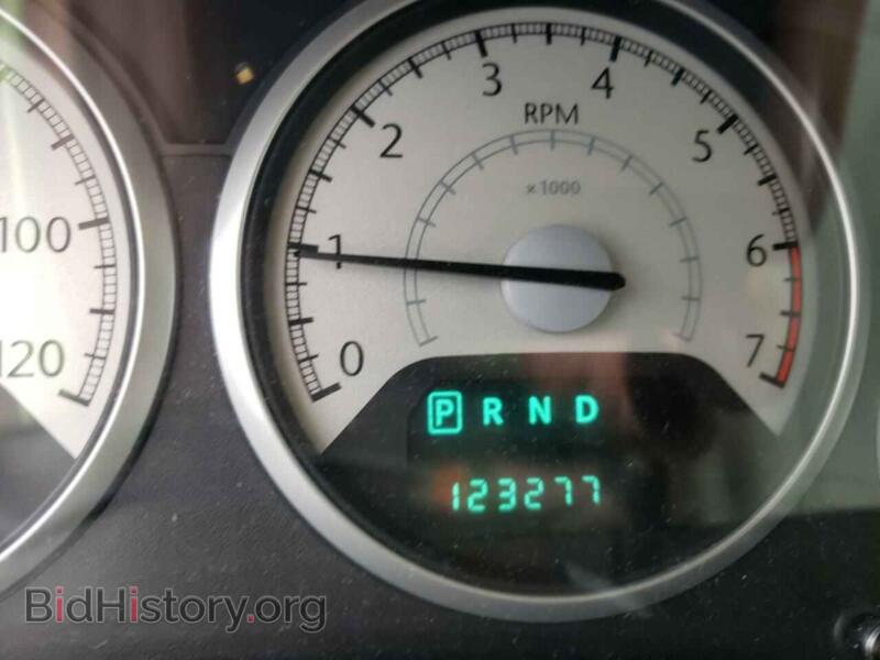 2010 Chrysler MINIVAN (VIN 2A4RR8D13AR494824) — фото 8 из 10