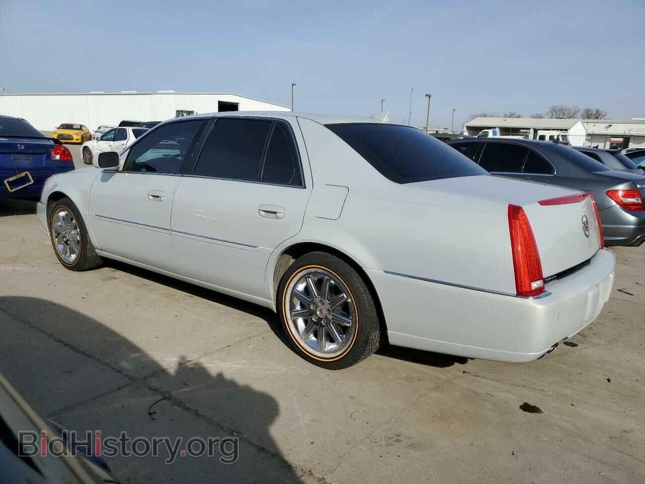 2010 CADILLAC DTS - VIN: 1G6KH5EY2AU128217 - Фото 2