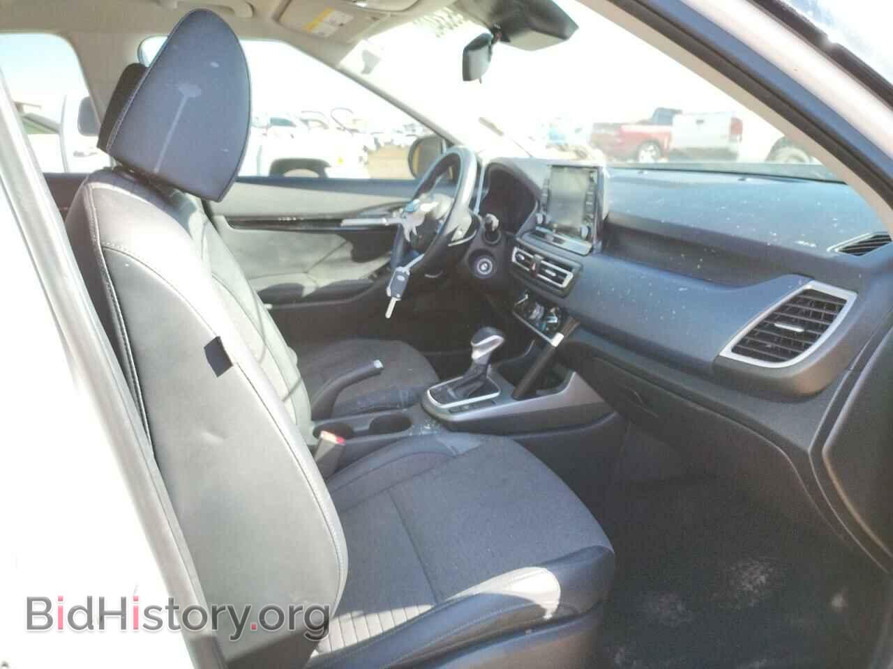 2021 KIA SELTOS - VIN: KNDEU2AA1M7142030 - Фото 5