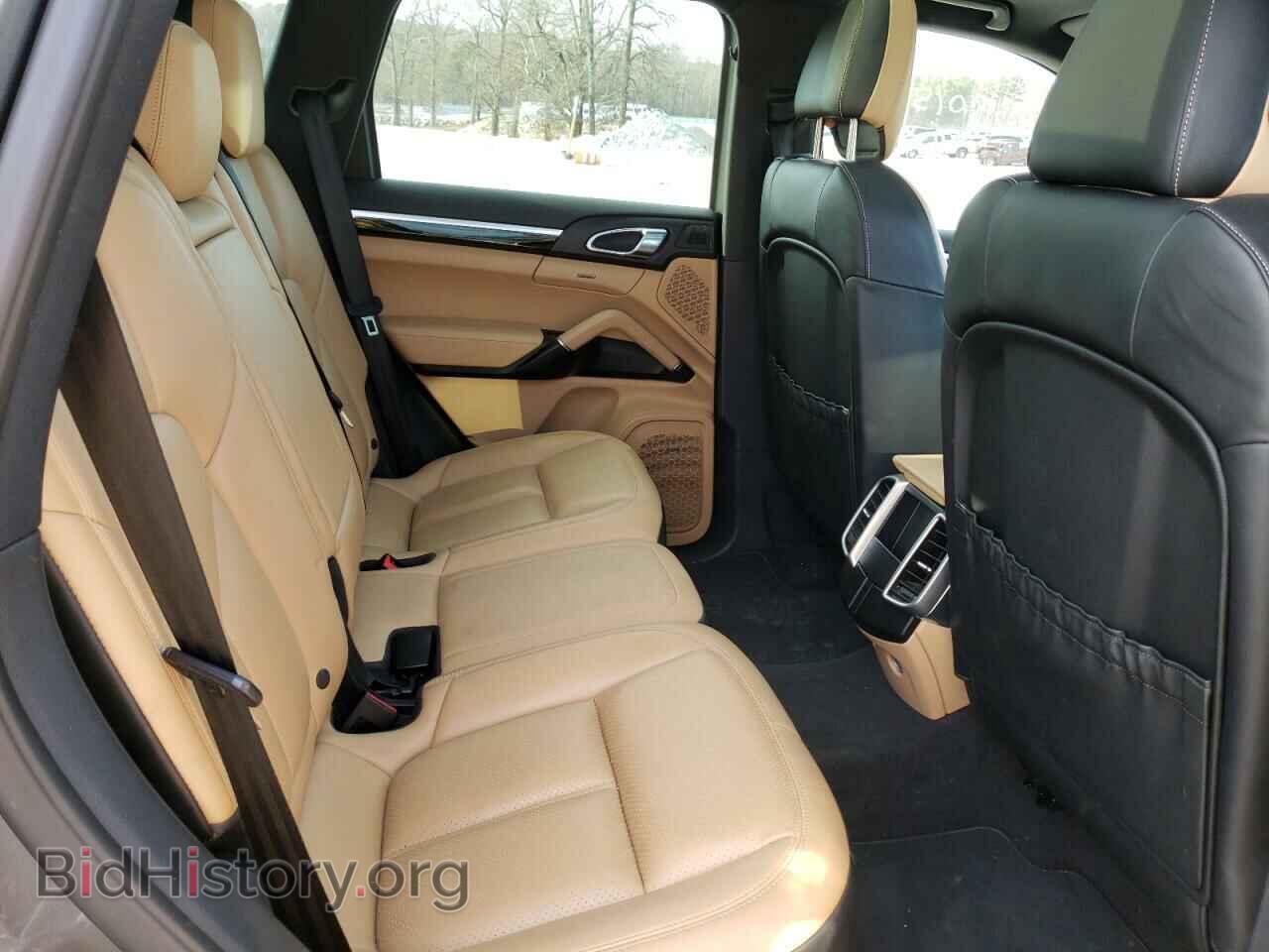 2016 PORSCHE CAYENNE - VIN: WP1AA2A20GLA09608 - Photo 11