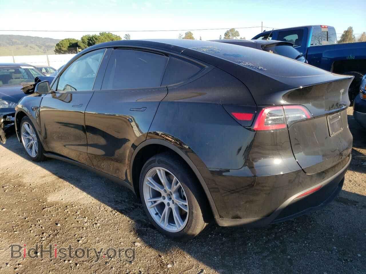 2023 TESLA MODEL Y - VIN: 7SAYGAEE2PF605015 - Фото 2