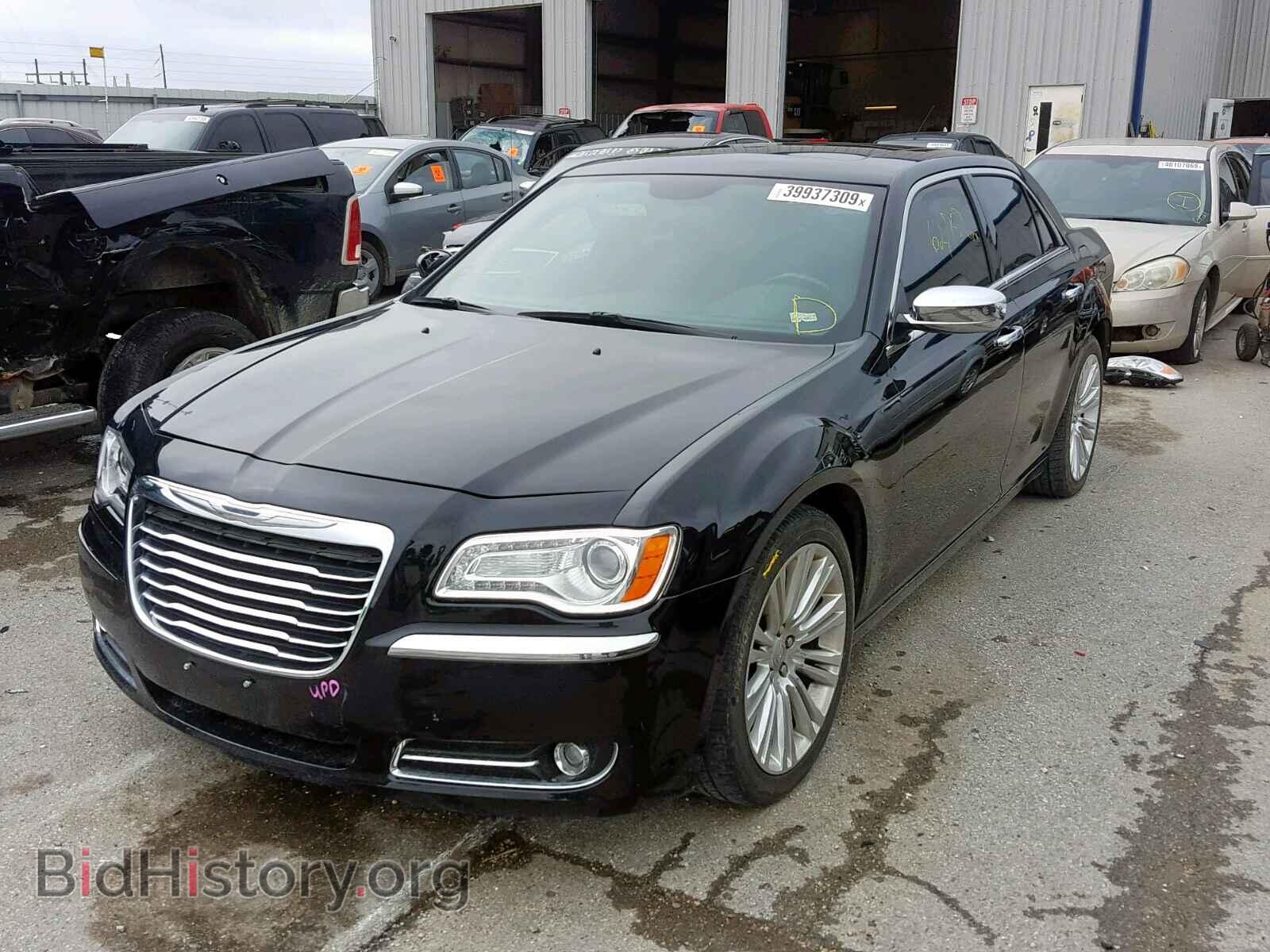 2014 CHRYSLER 300 - VIN: 2C3CCAEG4EH106331 - Фото 2