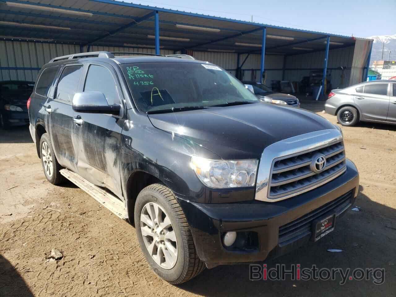 Photo 5TDJY5G10BS046551 - TOYOTA SEQUOIA 2011