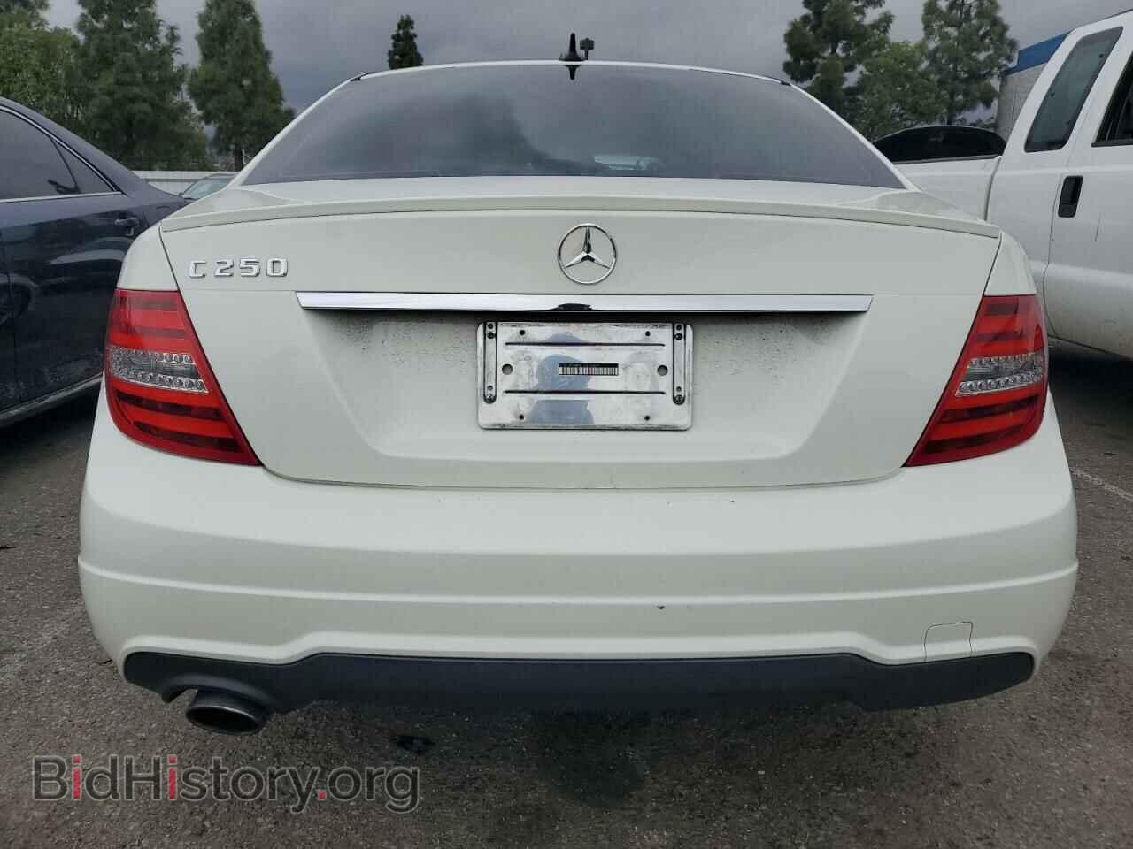 2012 MERCEDES-BENZ C-CLASS - VIN: WDDGF4HB8CA616589 - Фото 6