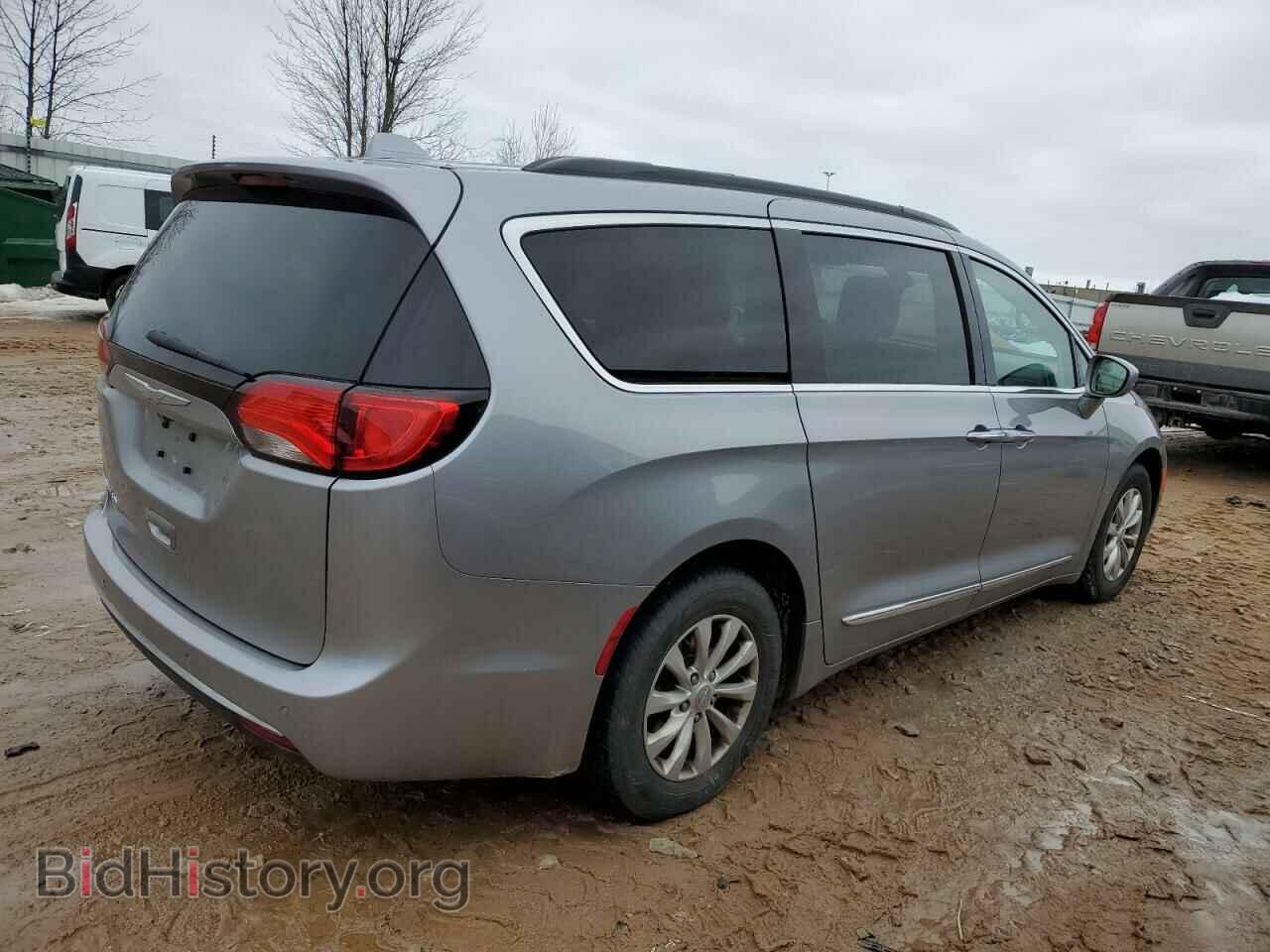 2017 CHRYSLER PACIFICA - VIN: 2C4RC1BGXHR503180 - Photo 3