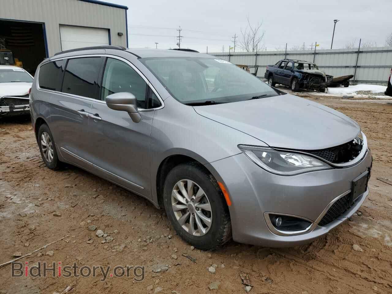 2017 CHRYSLER PACIFICA - VIN: 2C4RC1BGXHR503180 - Photo 4
