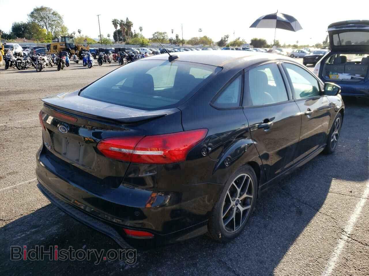 2016 FORD FOCUS - VIN: 1FADP3F22GL225560 - Photo 4
