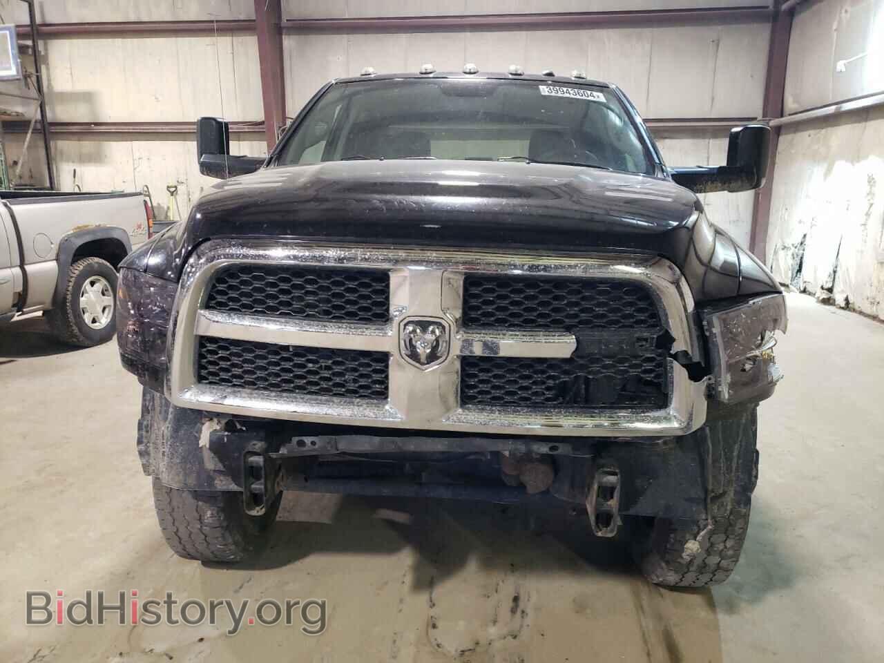 2017 RAM All Models - VIN: 3C6UR5CJ4HG786442 - Photo 5