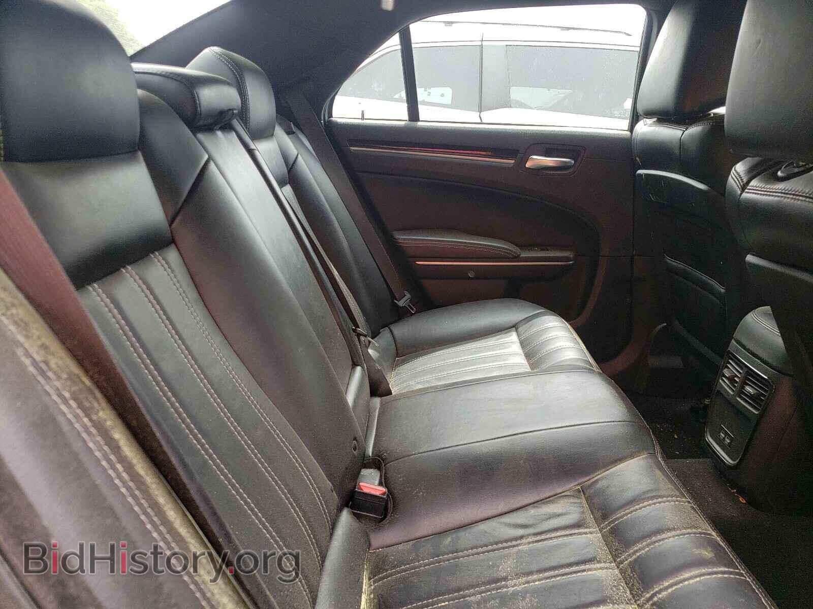 2019 CHRYSLER 300 - VIN: 2C3CCAGG5KH586064 - Фото 6
