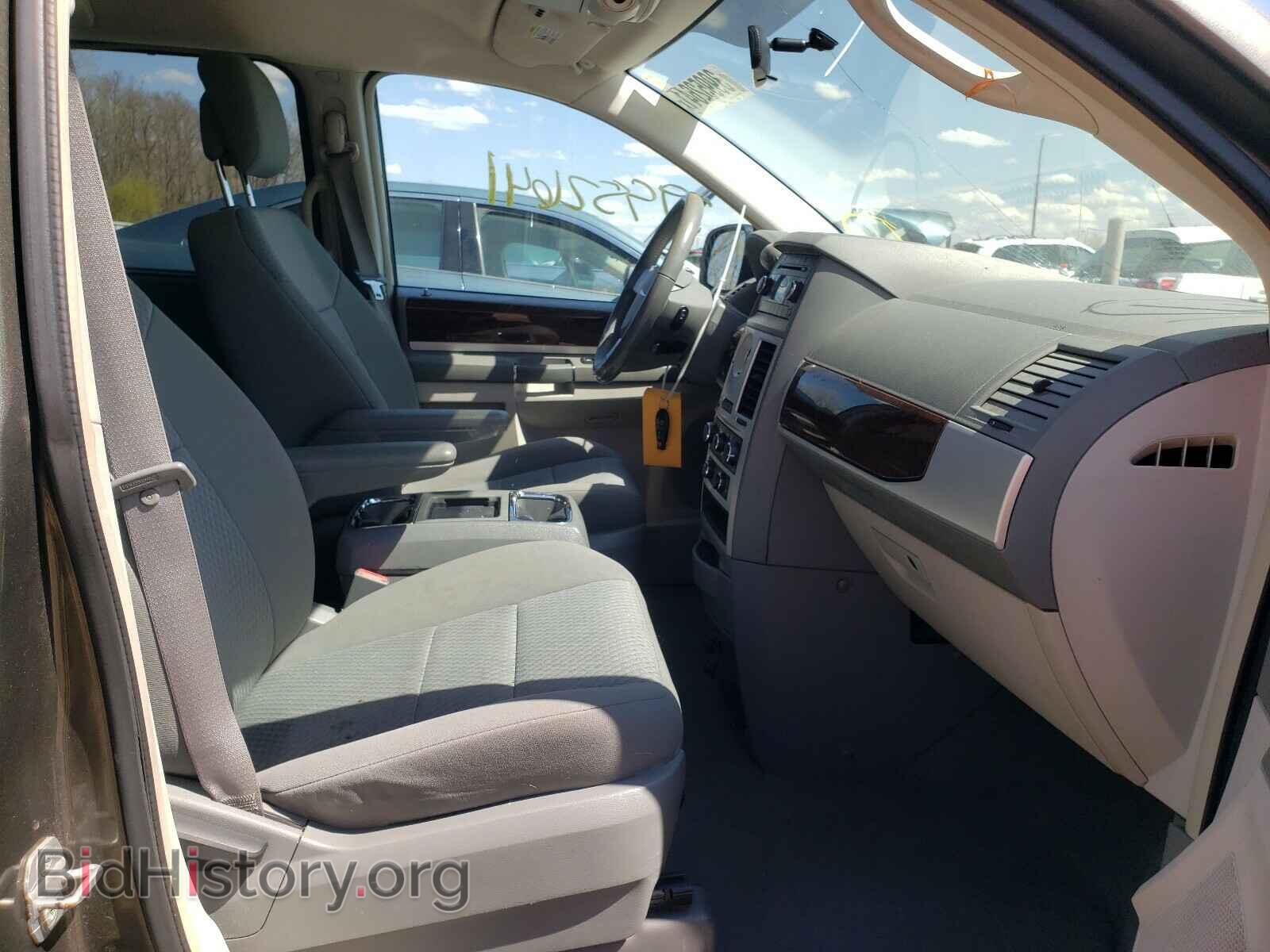 2010 CHRYSLER MINIVAN - VIN: 2A4RR5D11AR392405 - Фото 5