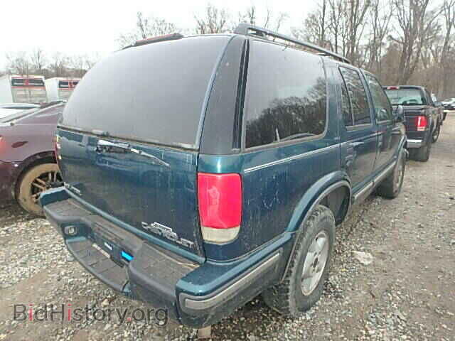 1998 CHEVROLET BLAZER - VIN: 1GNDT13W2WK243473 - Photo 4