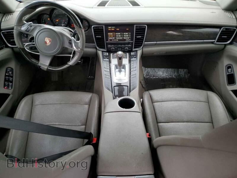2011 Porsche PANAMERA (VIN WP0AA2A70BL018203) — photo 8 of 12
