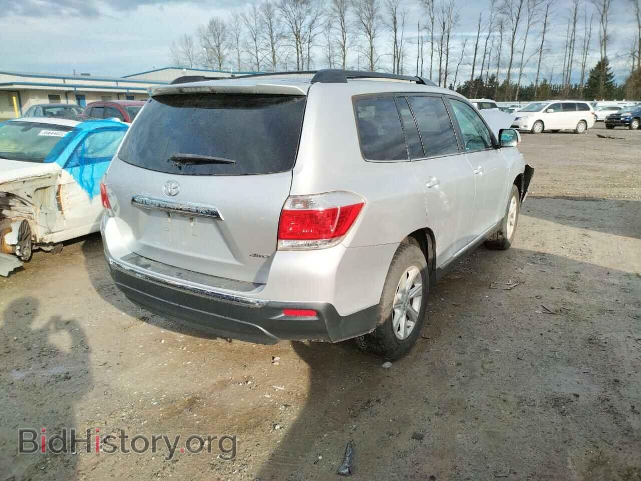 2013 TOYOTA HIGHLANDER - VIN: 5TDBK3EH8DS268414 - Фото 4