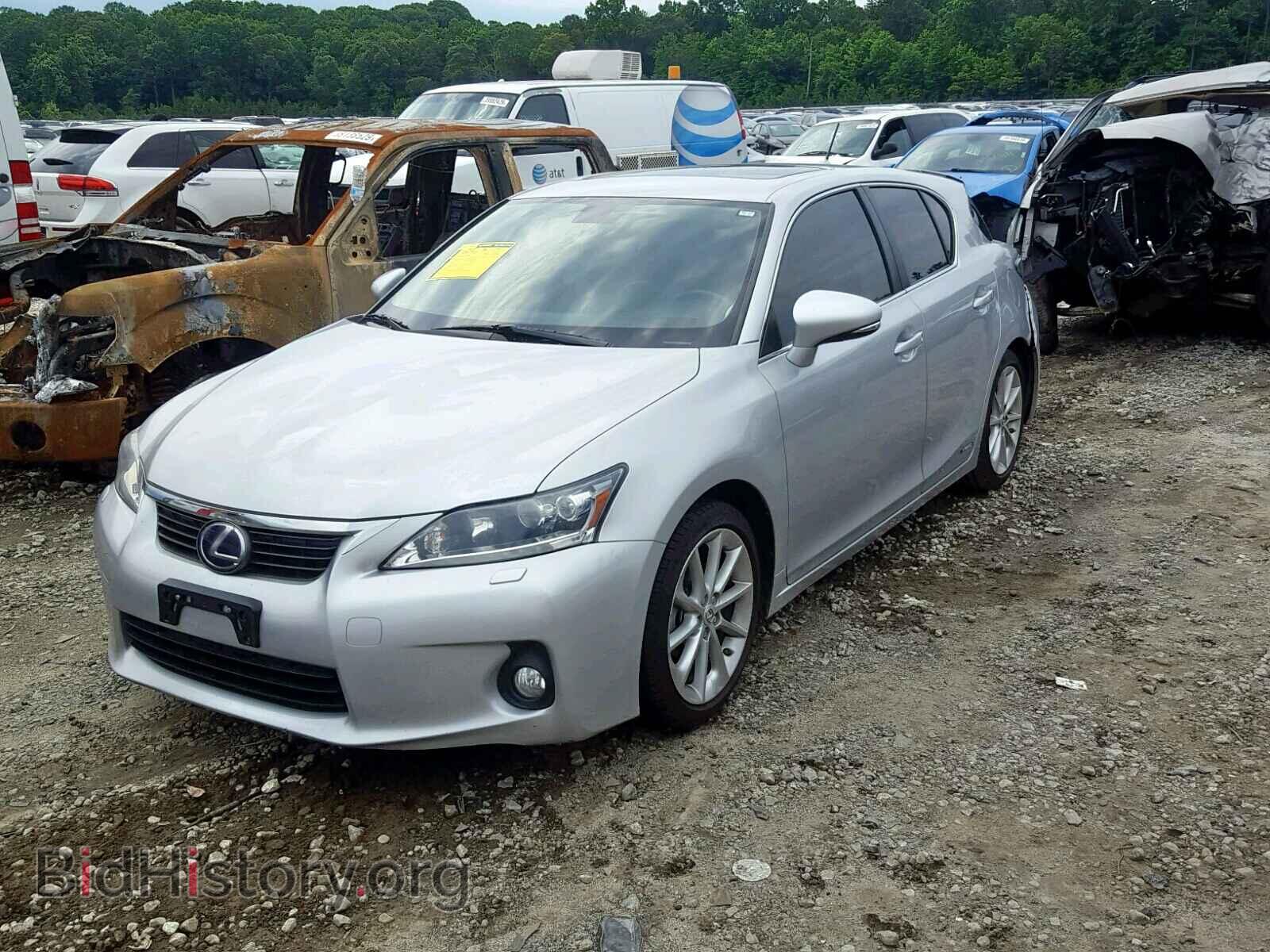 2011 LEXUS CT 200 - VIN: JTHKD5BH2B2000875 - Photo 2